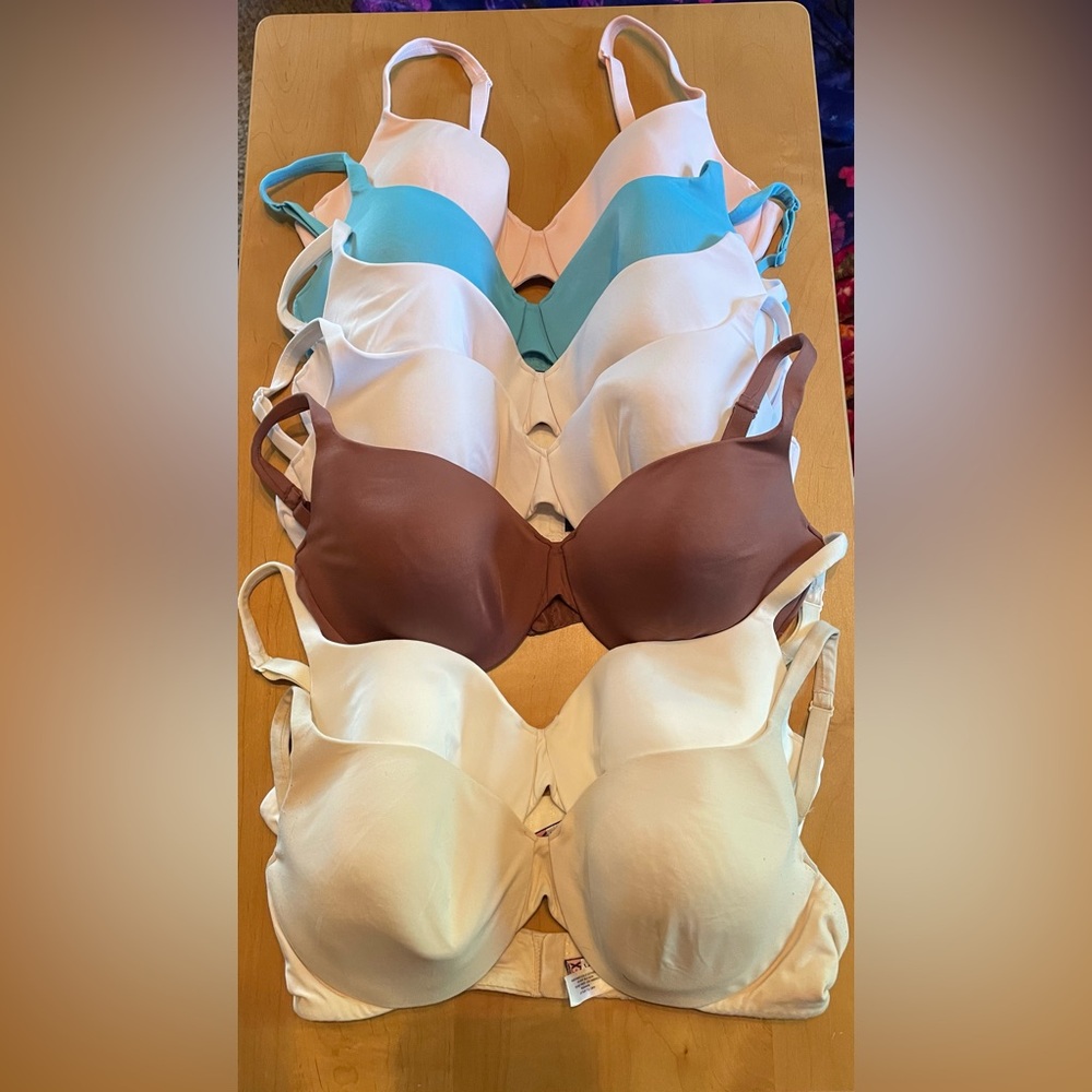 Body by Victoria IPEX Bra set of 7 Size 36D